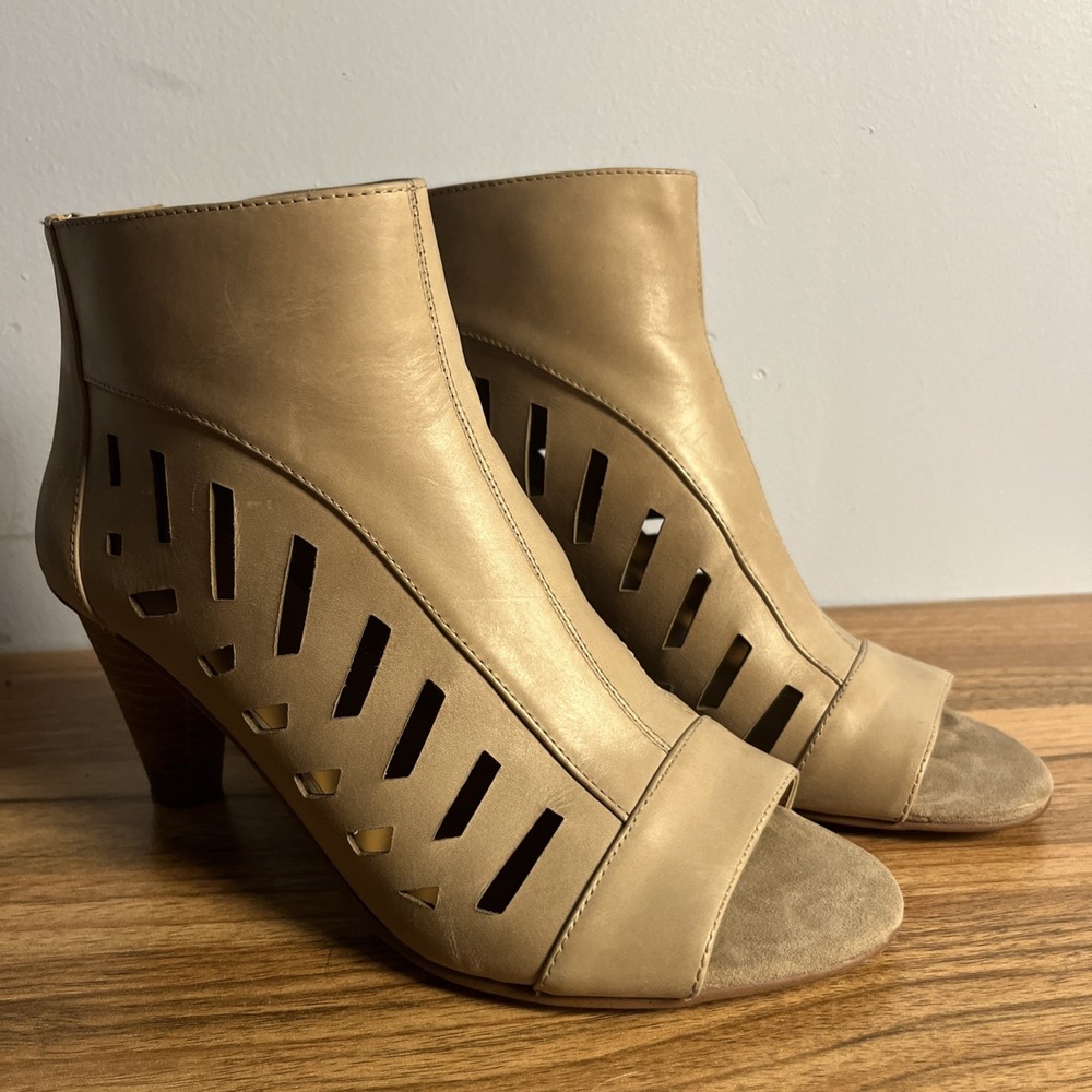 Nine West Ryner Leather Ankle Boot Size 7 Tan Open Toe Back Zip Laser Cone Heel